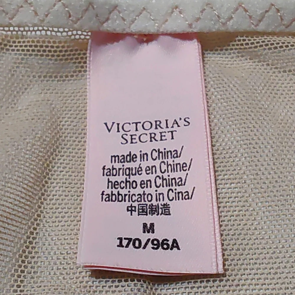 Victoria's Secret Lace Bodysuit in Cream - Picture 8 of 8